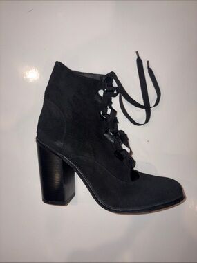 Topshop Black Lace-Up Suede Block Heel Ankle Boots Size 8